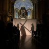 Droga Krzyżowa w formie teatru cieni w wykonaniu uczniów i nauczycieli z miejscowości Górki. - 7 Marca 2025r.